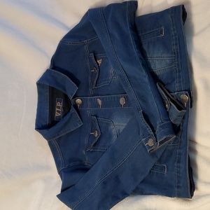 V.I.P. Womens Jean Denim Crop Jacket, Size L